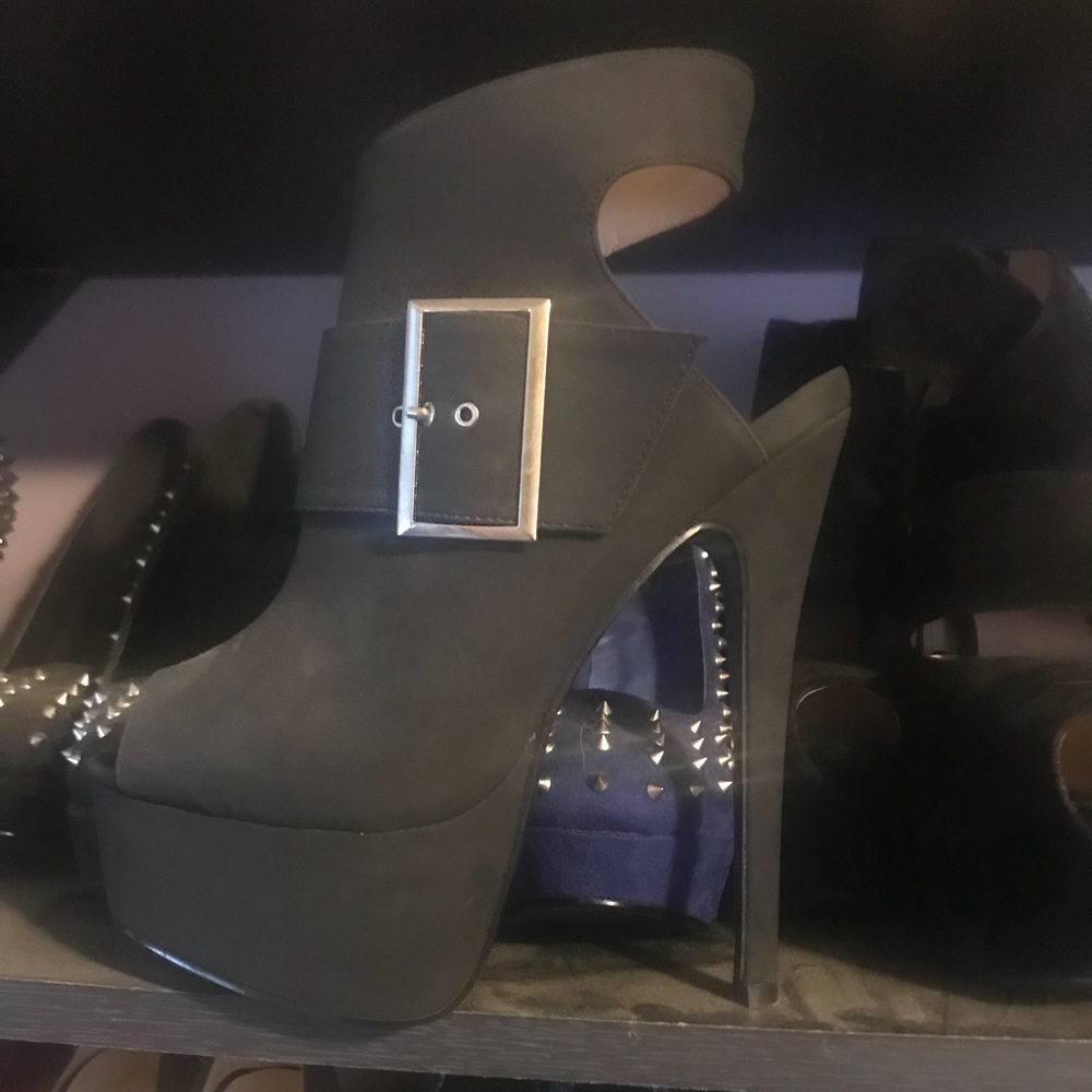 Brand new Stiletto heel shoe